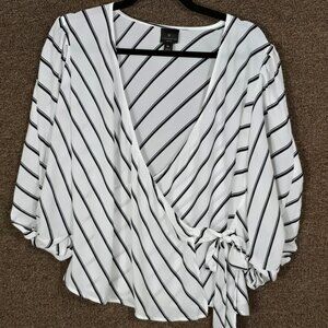 Worthington Stripped Wrap Blouse PL White and Black- Pre-Owned